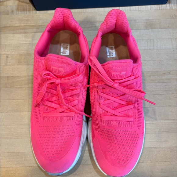 Fitflop Electric Pink Vitamin FFX Knit Mesh Low-Top - Picture 2 of 5